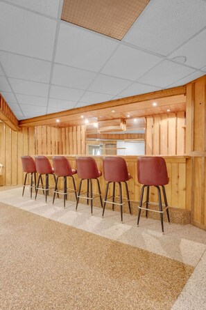 Bar (in der Unterkunft)