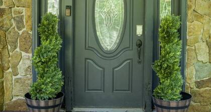 The Ford: Madison Wine Country Retreat 17 Acres + Waterfall + Riverfront