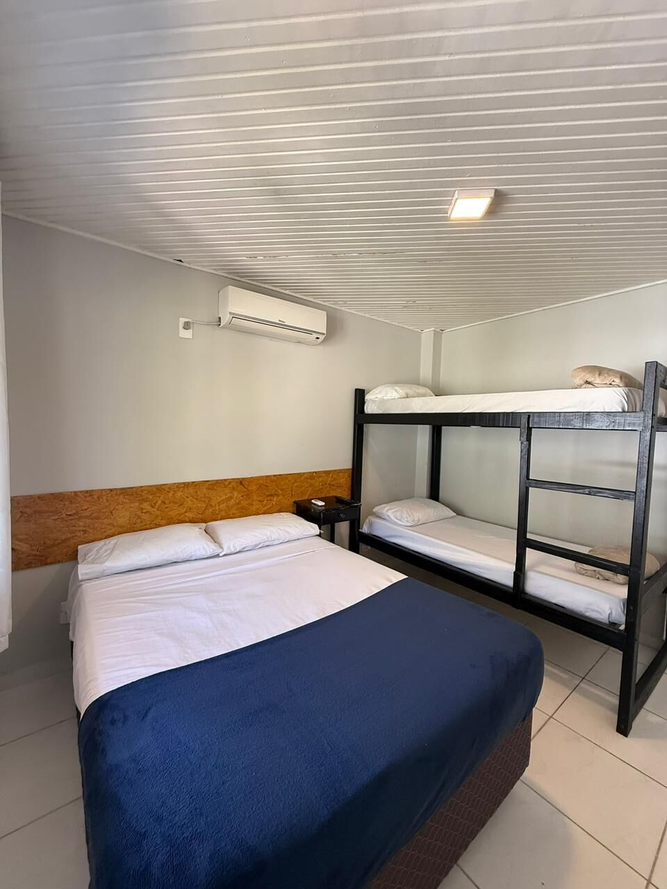 Habitación con 2 camas individuales, 2 camas individuales, vista al jardín | Wifi gratis 