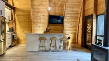 Oven, stovetop, dishwasher