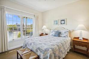 4 bedrooms, iron/ironing board, free WiFi - Willes, Ships Watch Community in Duck, NC (Duck)