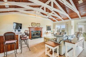 Smart-TV, peis og DVD-spiller