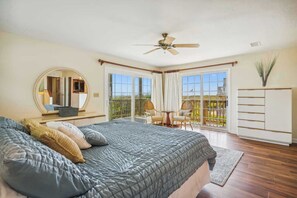 5 bedrooms, iron/ironing board, free WiFi, bed sheets - Topan, Ships Watch Community in Duck, NC (Duck)