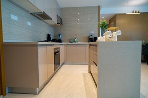 Mikrowelle, Ofen, Herdplatte