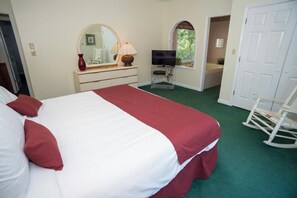 4 chambres, fer et planche à repasser, accès au Wi-Fi (inclus)