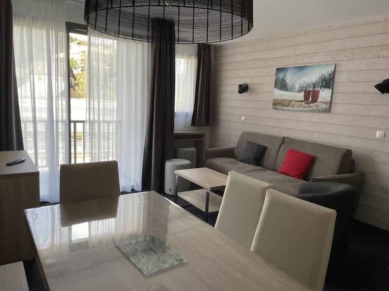 À 150m Des Pistes De Ski, 2ème éTage, Vue Montagne/pistes De Ski, Piscine, Balcon, Télévision - Eaux-Bonnes