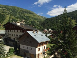 Exterior - Resort center, 2nd floor, balcony, parking, 60m², Valloire (Valloire)