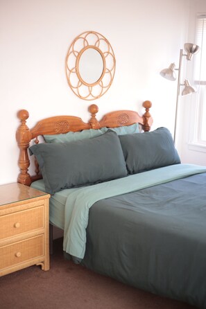 3 bedrooms, free WiFi, bed sheets, wheelchair access - The Blue Cottage: charming 3-bedroom house in Lubbock, family-friendly (Lubbock)