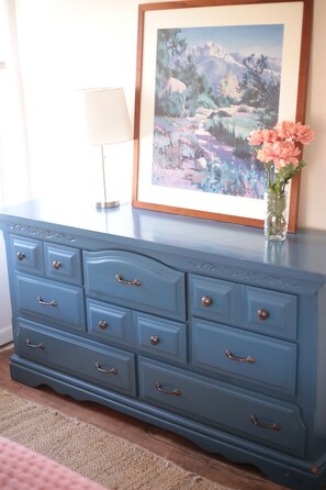 Interior - The Blue Cottage: charming 3-bedroom house in Lubbock, family-friendly (Lubbock)