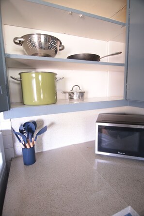 Interior - The Blue Cottage: charming 3-bedroom house in Lubbock, family-friendly (Lubbock)