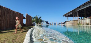 Piscina a l'aire lliure 