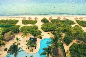 Outdoor pool - Eubea Luxury beachfront Penthouse  (Ixil)