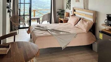 1 bedroom, internet, bed sheets