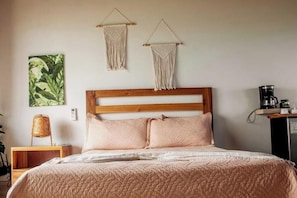 1 bedroom, internet, bed sheets - Cabin in the mountains w/ Breakfast - Cabin 1 (Miches)
