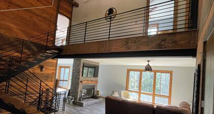 Spacious Private 5-bedroom house 15 minutes to JMU