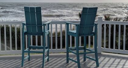 Beachfront, Hot Tub, Pool, Private House on Vilano Beach!