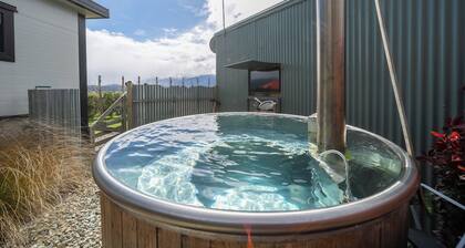 Ducati House - Te Anau Holiday Home