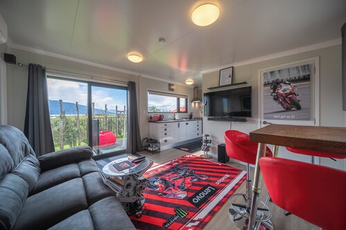 Ducati House - Te Anau Holiday Home