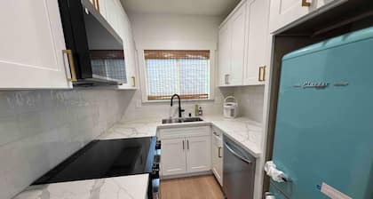 Modern Detached ADU with Garaged Parking in Heart of San Jose Downtown