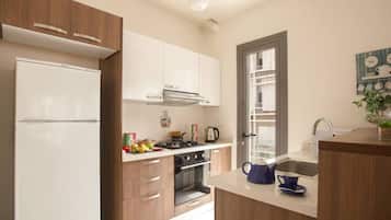 Apartment, 2 Bedrooms, Kitchen, City View | Private kitchen