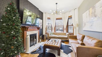 Smart TV, fireplace, offices