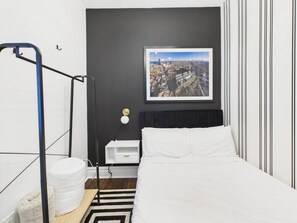 3 間睡房、熨斗/熨衫板、可攜式嬰兒床、免費 Wi-Fi