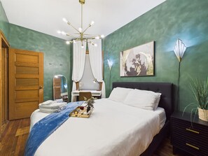 3 bedrooms, iron/ironing board, travel cot, free WiFi