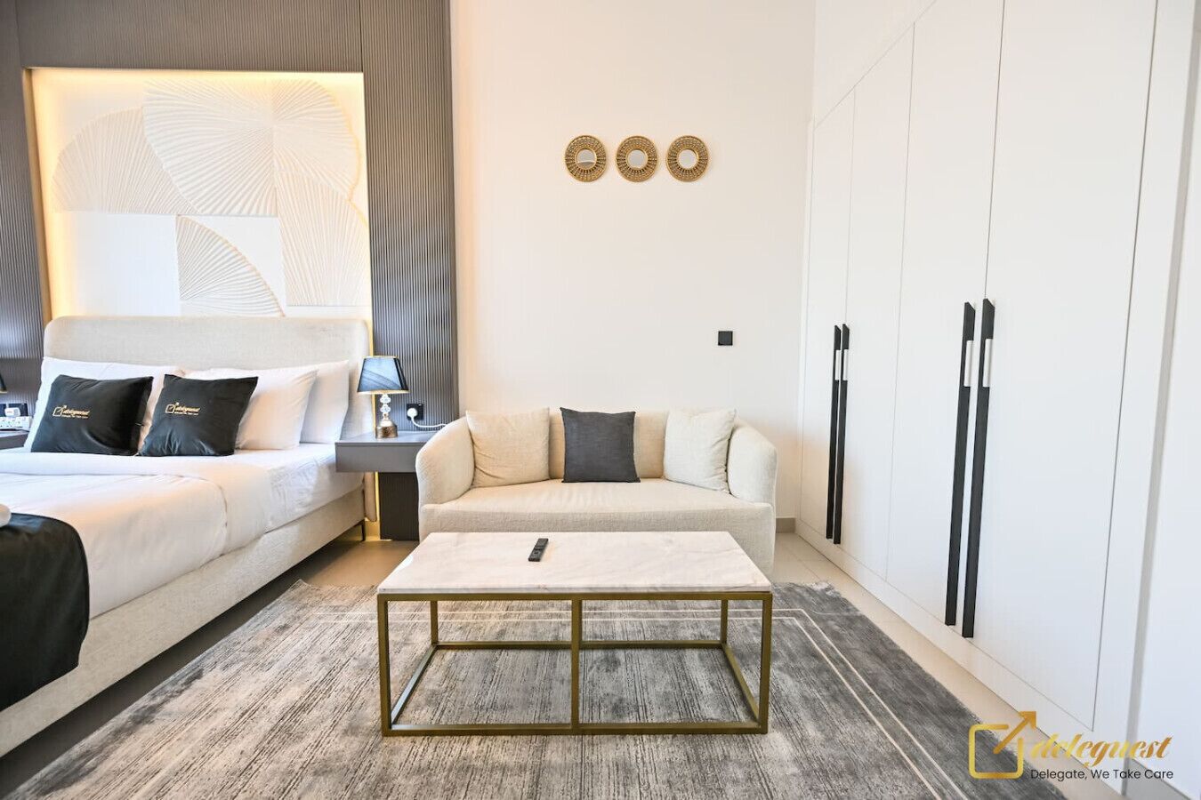 Fernseher, Videospiele, Tischtennisplatte