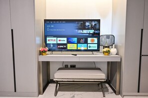 Interior - Charming Studio in Mag City (Dubai)