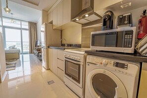 Fridge, microwave, oven, stovetop