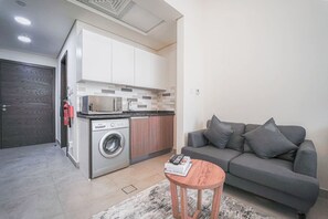 Interior - Tranquil Studio in Al Furjan, deleguest (Dubai)