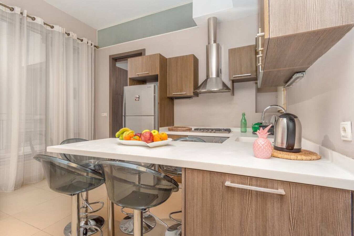 Căn hộ, 1 giường đôi, bếp, quang cảnh thành phố | Khu vực ăn uống tại phòng