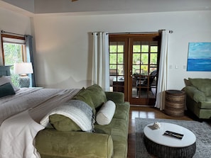 3 chambres, fer et planche à repasser, Wi-Fi gratuit, draps fournis