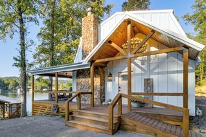 Exterior - < 1 Mi to Boat Launch: Home w/ Dock in Scottsboro (Scottsboro)