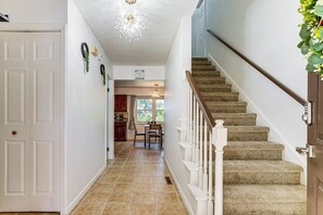 Interior - Shop, Golf & Explore: Home 14 Mi to Columbus! (Pickerington)