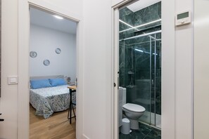 Unclassified image, 3 of 23, button - Masstige III in Santander (Santander)