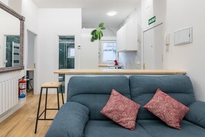 Unclassified image, 5 of 26, button - Masstige III in Santander (Santander)