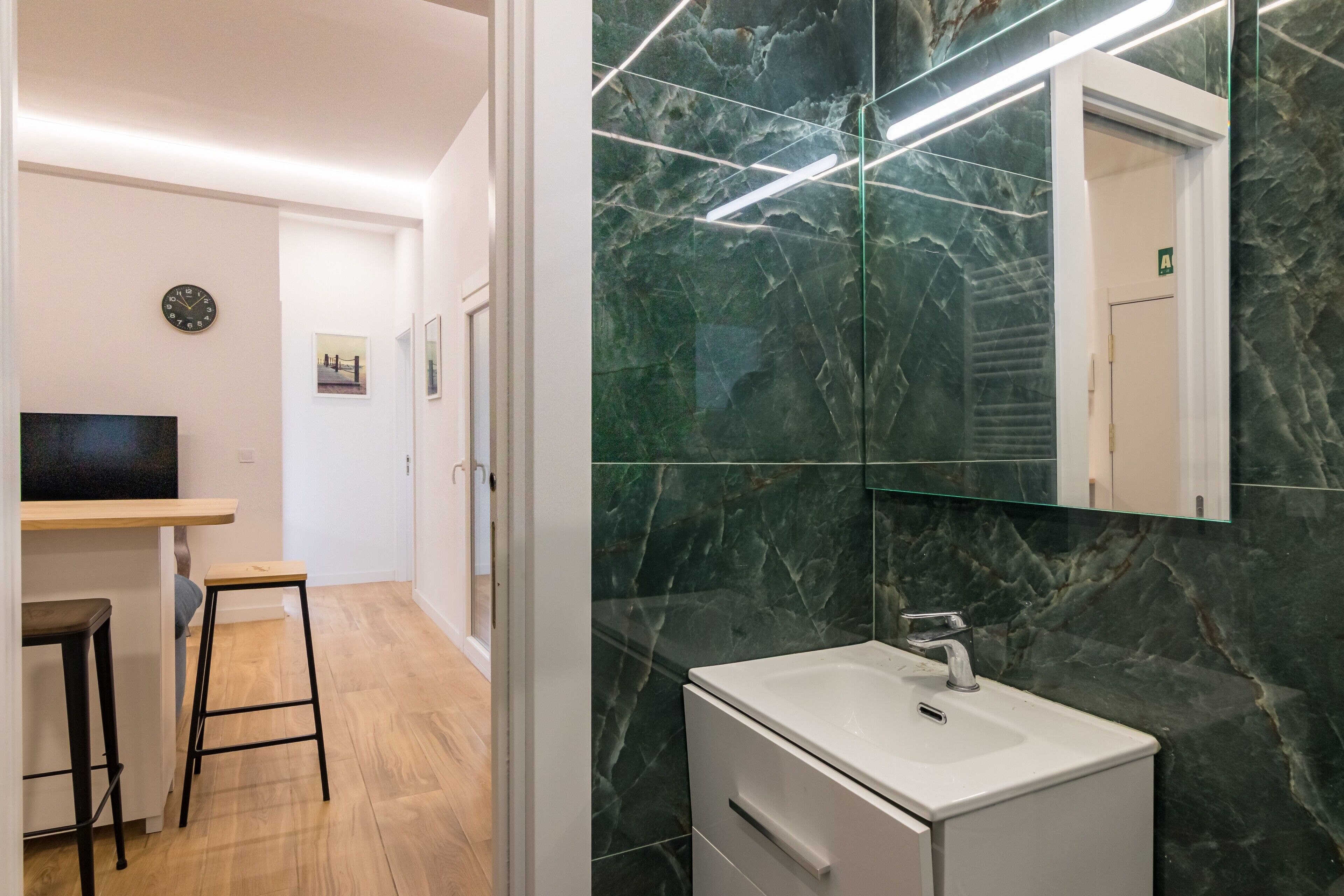 淋浴设施、吹风机、毛巾