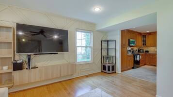 TV, fireplace, table tennis