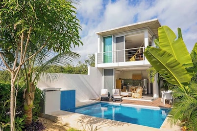 Puerto Aventuras Villa: Private Pool & Canal Access