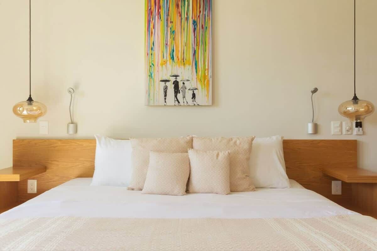 1 habitación, tabla de planchar con plancha, wifi y ropa de cama 