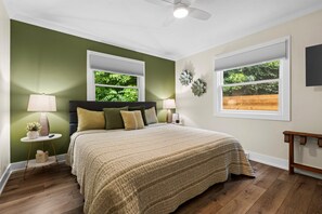 2 Schlafzimmer, Schreibtisch, Bügeleisen/Bügelbrett, kostenloses WLAN