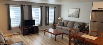 3 Bed 2.5 bath on Queen pet friendly