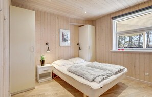 Free WiFi - Stunning home in Løkken with sauna (Løkken)