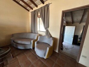 Classic-talo, rantanäköala | Oleskelualue