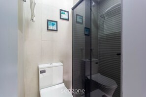 Apartamento básico | Banheiro