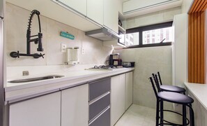 Departamento básico | Cocina privada | Utensilios de cocina 