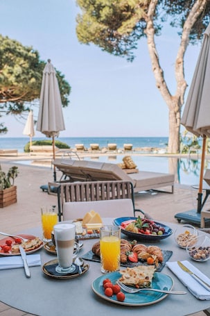 Restaurant. ME Ibiza