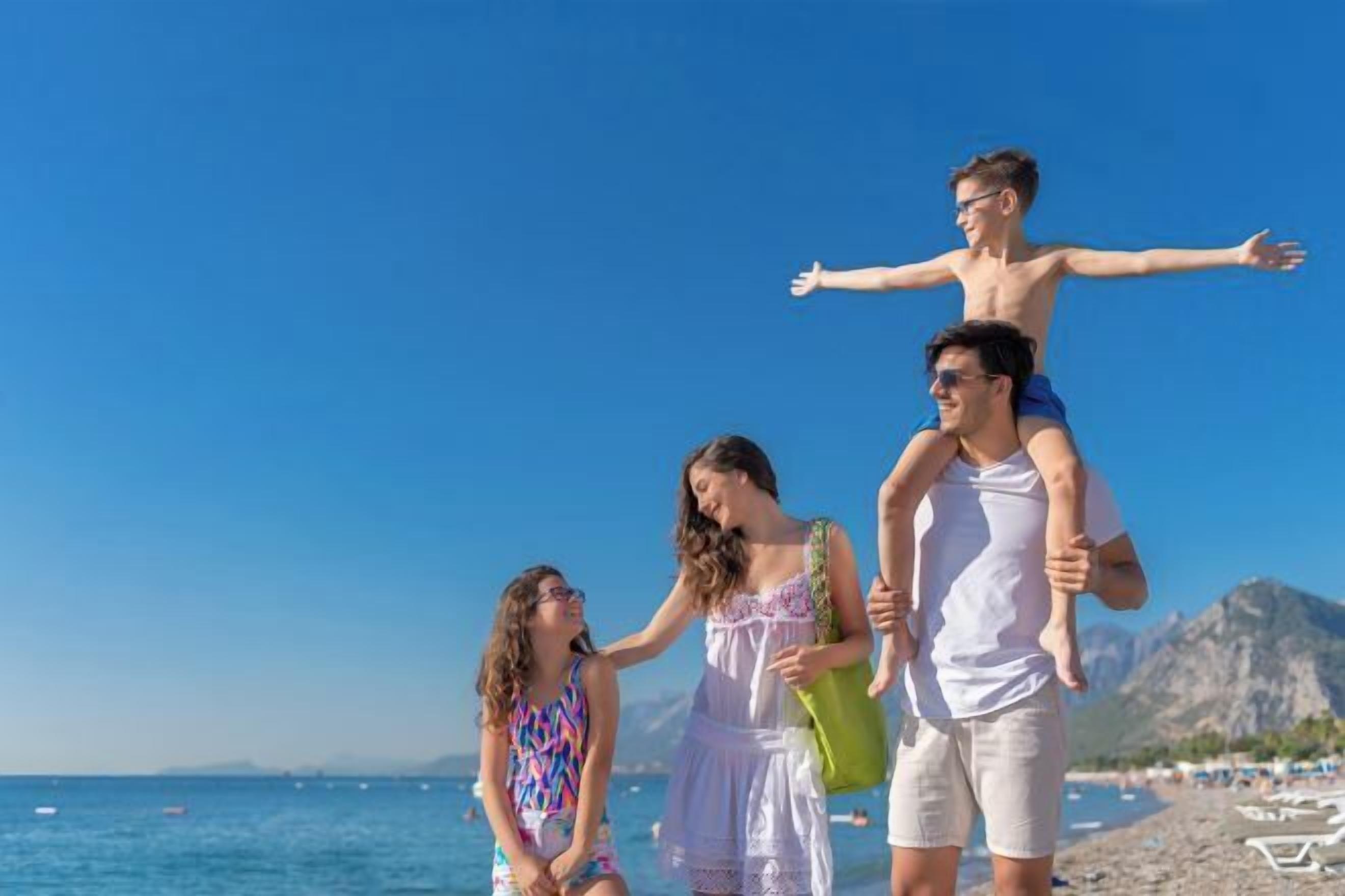 Private beach nearby, beach towels