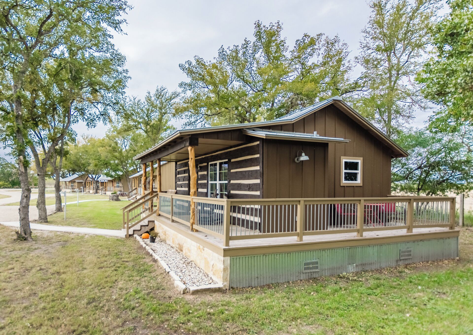 المنشأة من الخارج